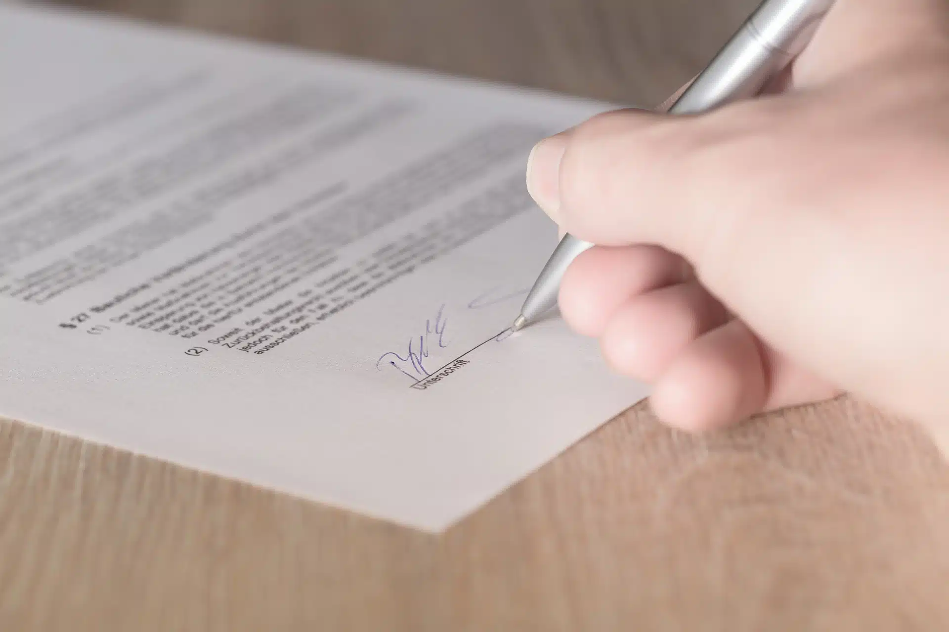 Savoir lire un contrat d'édition